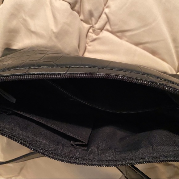 Small bag by Relic.. used x 1 - Picture 4 of 5